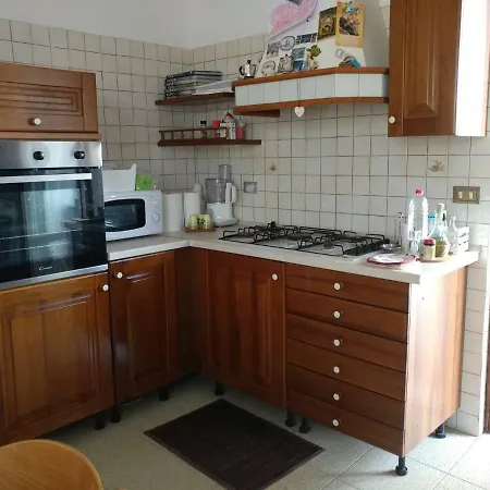 펜션 Monticelli Holiday House